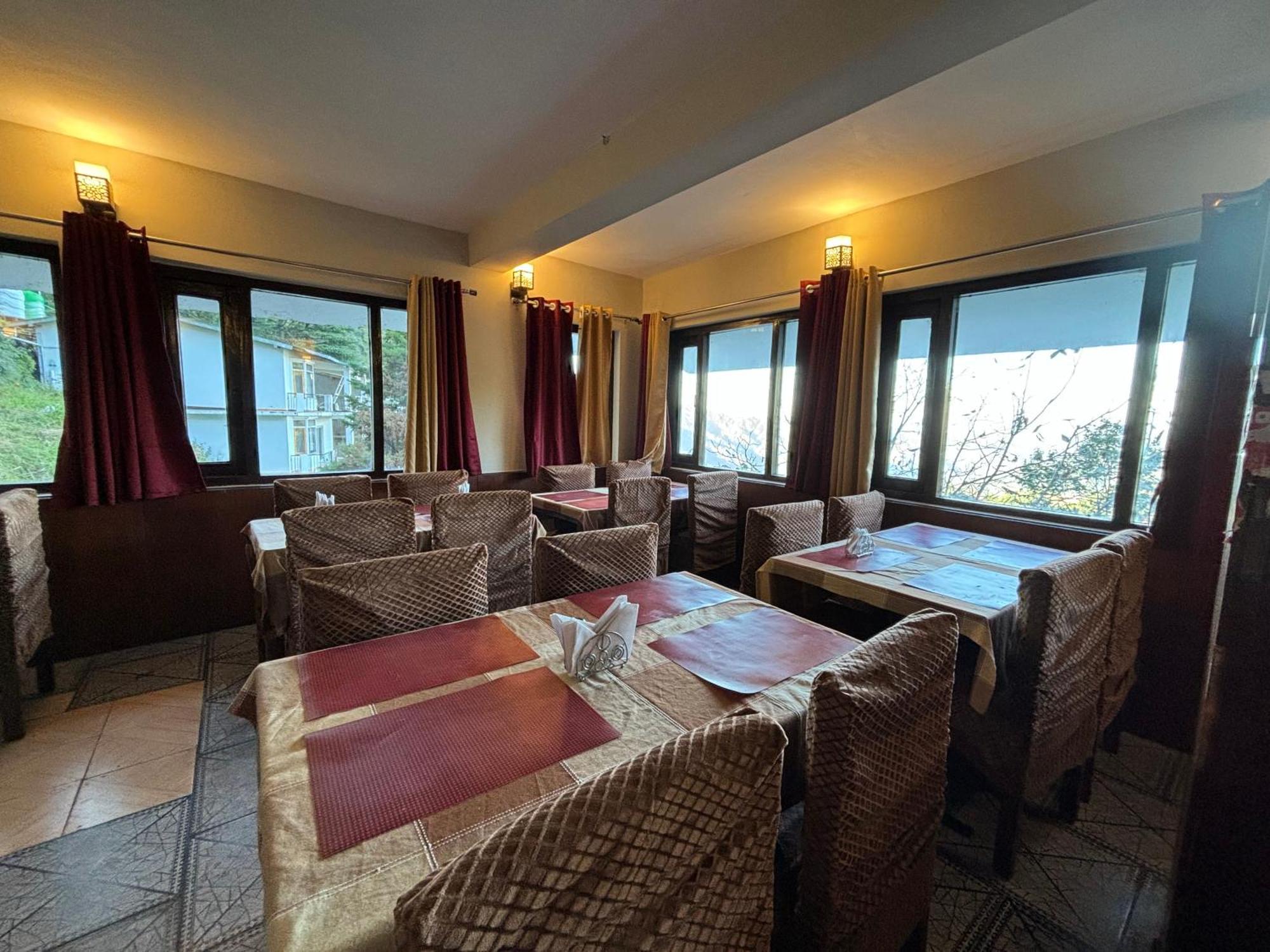 נייניטל Kumaon Roop Resort Near Kainchi Dham מראה חיצוני תמונה