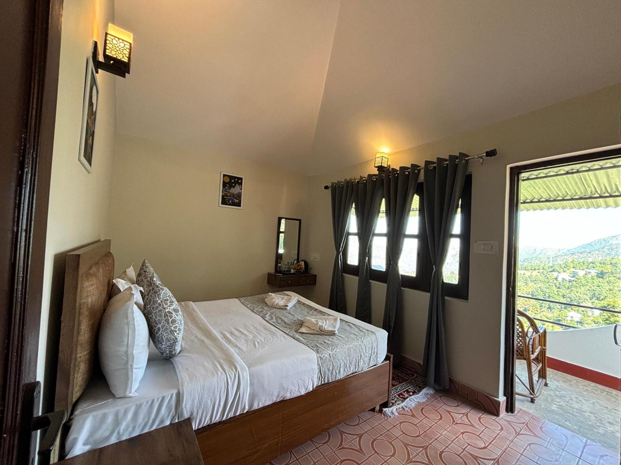 נייניטל Kumaon Roop Resort Near Kainchi Dham מראה חיצוני תמונה