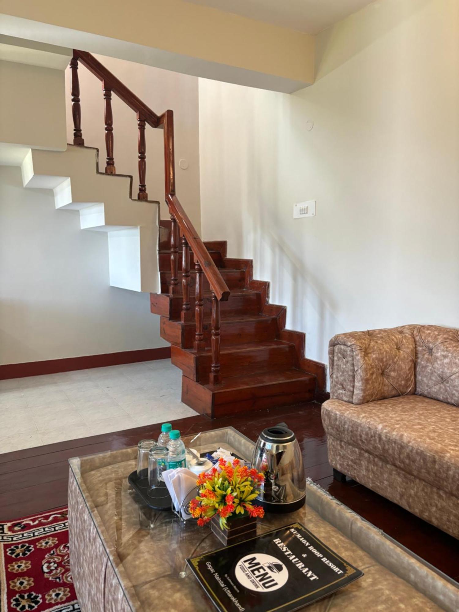 נייניטל Kumaon Roop Resort Near Kainchi Dham מראה חיצוני תמונה